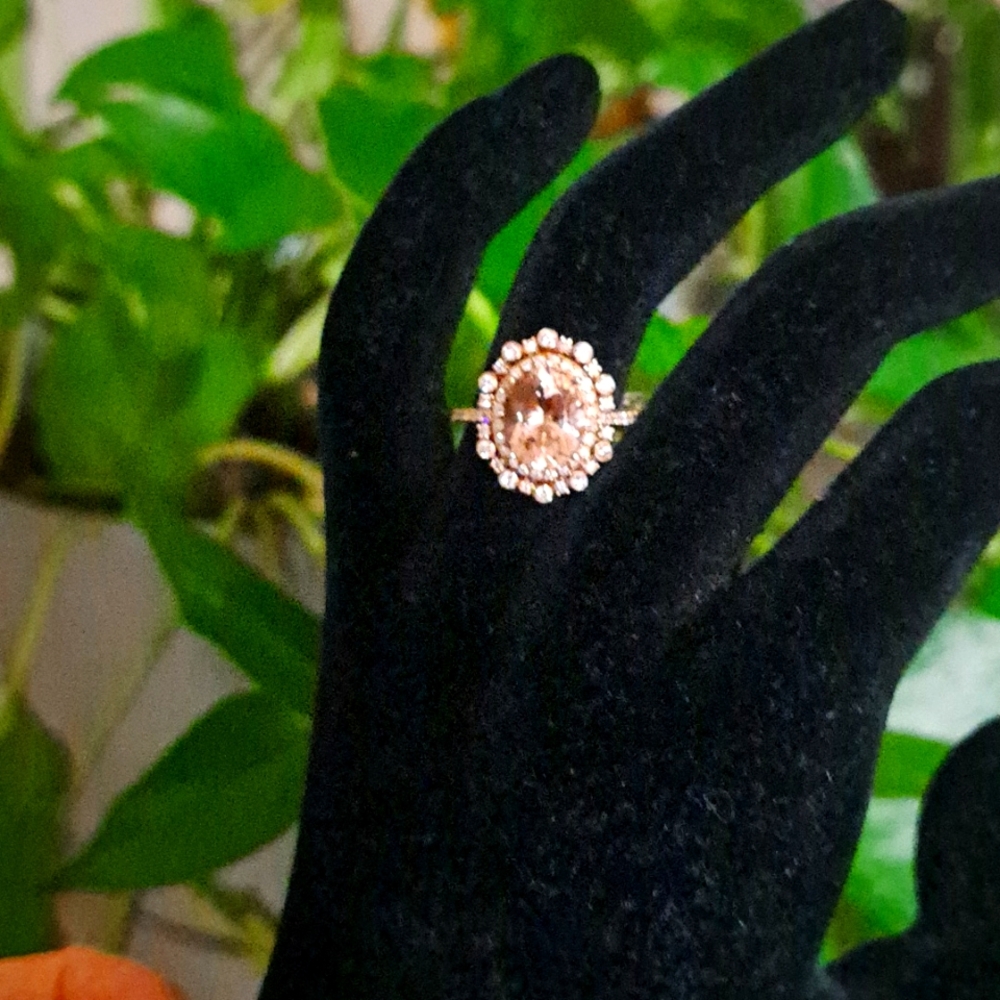 Morganite and Diamomd Ring